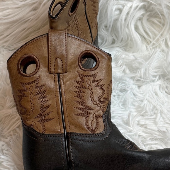 NWOT- Boy's Cowboy Boots - Picture 5 of 7